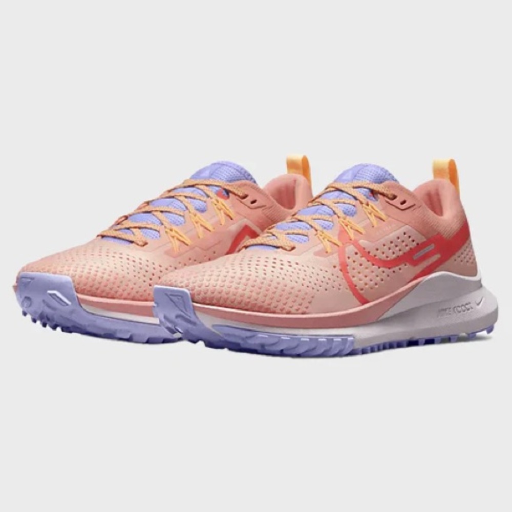 Nike Women's Pegasus Trail 4 Running Shoes